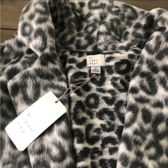 A New Day Cheetah Print Jacket - Picture 2 of 12